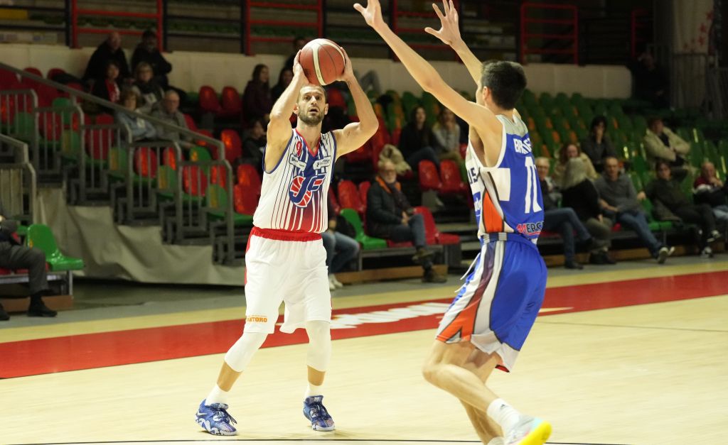 Vittoria sofferta della Junior a Corneliano contro il fanalino di coda Campus Piemonte: 68-70